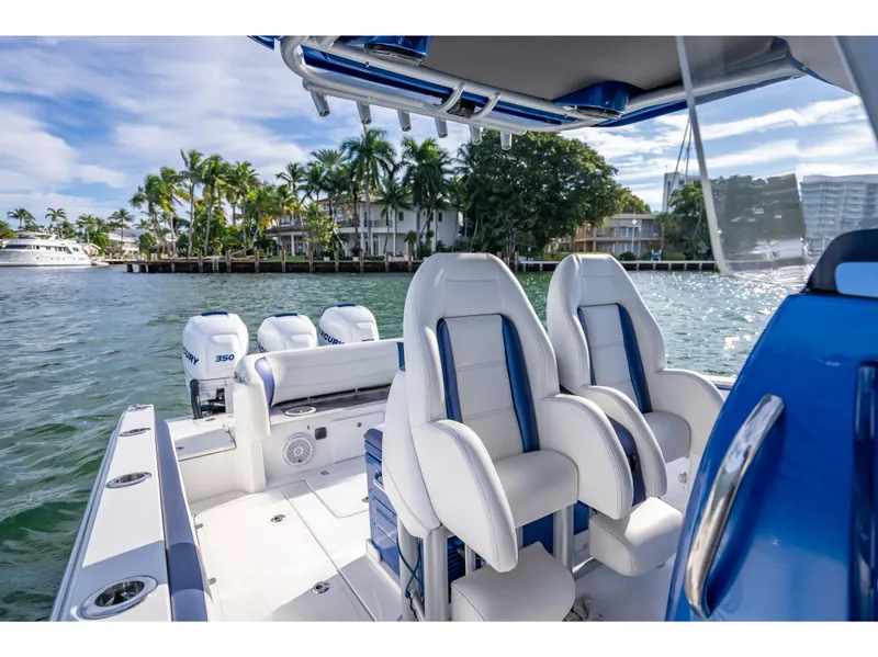 Slide: The Image of Nortech 340 Sport Center Console 2015 - 42