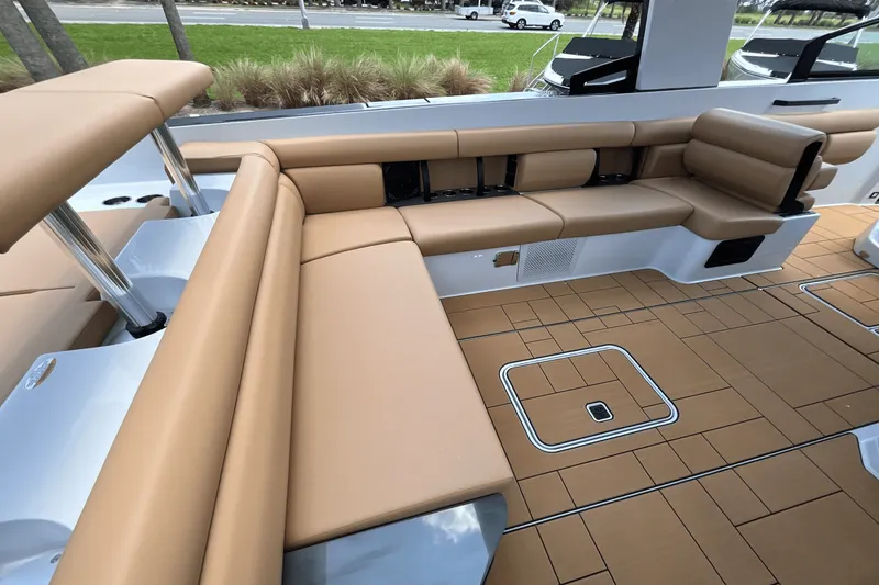 Slide: The Image of Aviara AV36 Outboard 2024 - 12