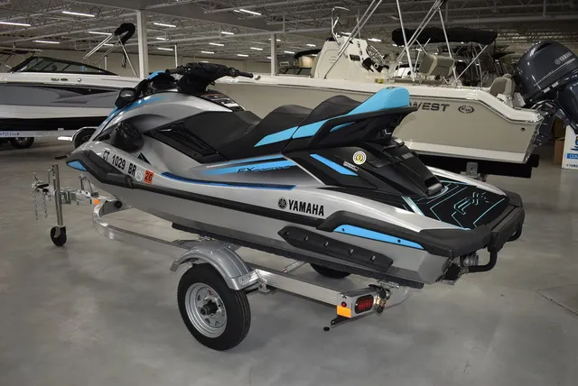 Slide: The Image of Yamaha FX Cruiser HO 2024 - 3