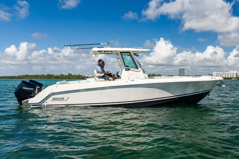 The Image of Boston Whaler 280 Outrage 2024 - 0