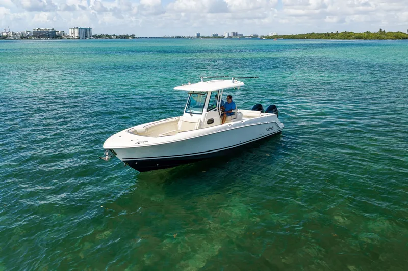 Slide: The Image of Boston Whaler 280 Outrage 2024 - 20