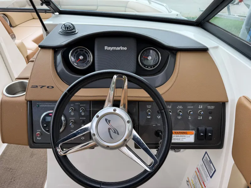 Slide: The Image of Sea Ray 270 Sundeck 2015 - 11