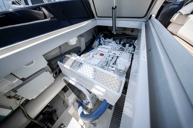 Slide: The Image of Riva 44 2013 - 17