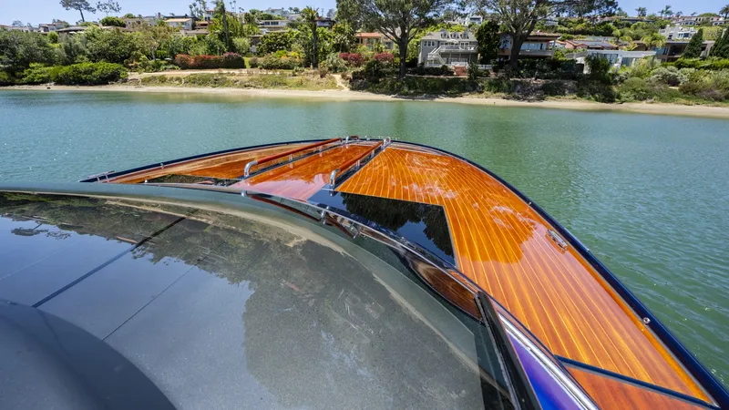 Slide: The Image of Riva 44 2013 - 18