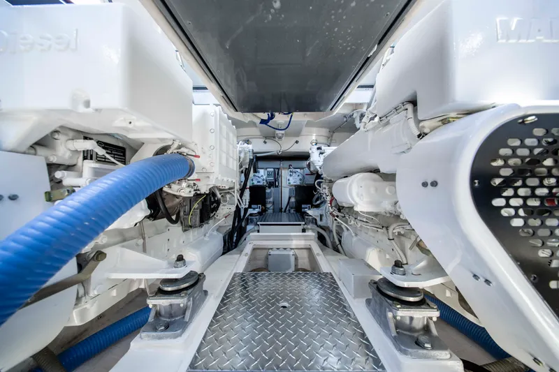 Slide: The Image of Riva 44 2013 - 15