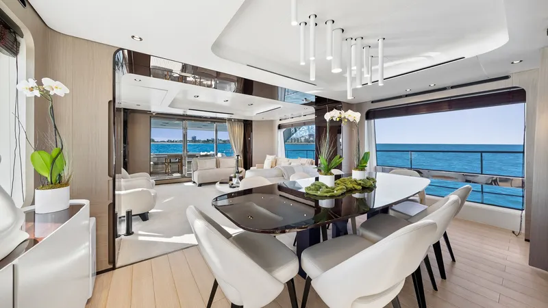 Slide: The Image of Azimut 89 2019 - 14