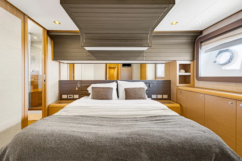 Slide: The Image of Ferretti 80 2012 - 35