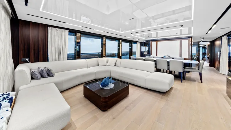 Slide: The Image of Sunseeker 98 2024 - 7