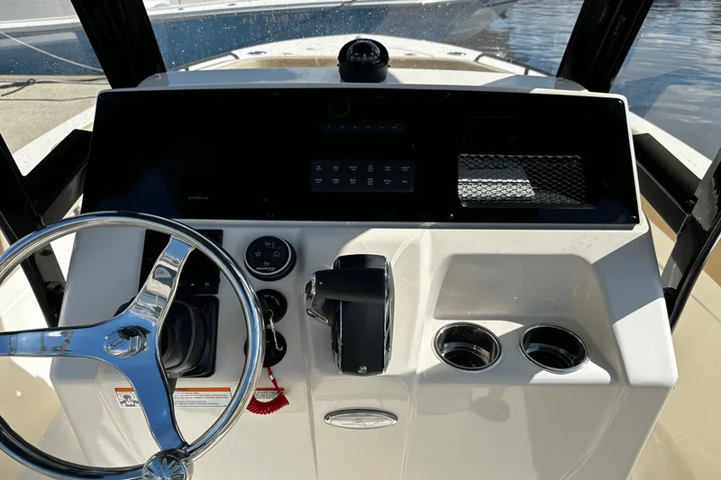 Slide: The Image of Scout 215 XSF 2024 - 7