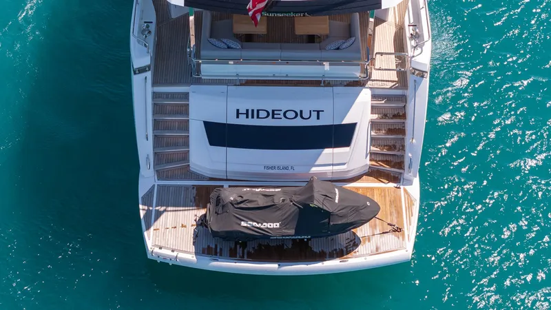 Slide: The Image of Sunseeker 88 2025 - 38