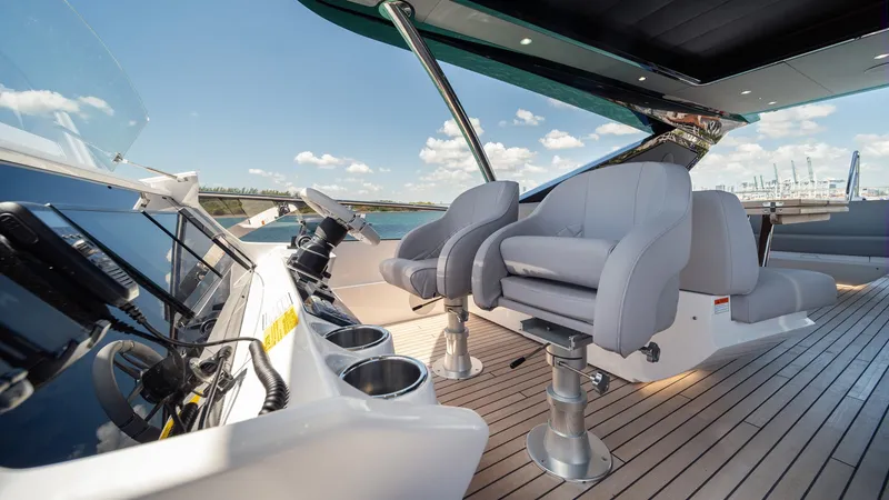 Slide: The Image of Sunseeker 88 2025 - 13