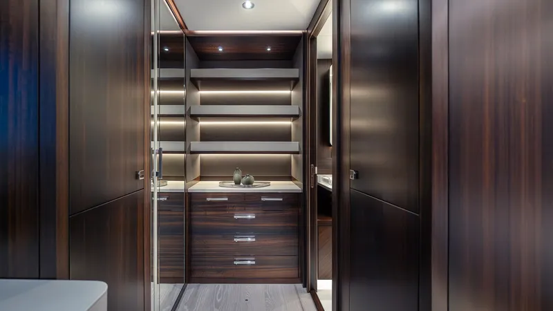 Slide: The Image of Sunseeker 88 2025 - 30