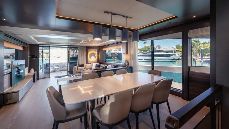 Slide: The Image of Sunseeker 88 2025 - 20