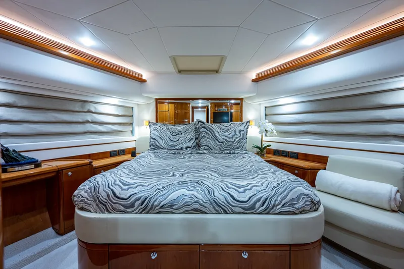 Slide: The Image of Ferretti 83 2006 - 22