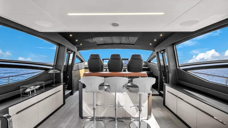 Slide: The Image of Pershing 84 2020 - 13