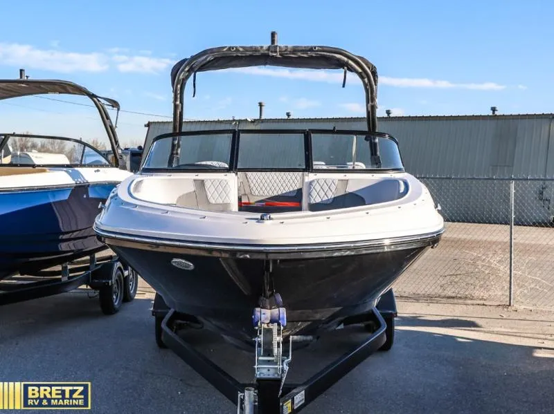 Slide: The Image of Bayliner VR6 Bowrider 2026 - 5