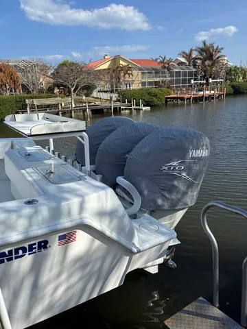 Slide: The Image of Contender 39ST 39' 2024 - 17