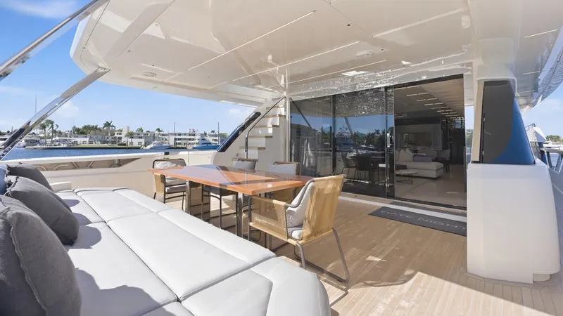 Slide: The Image of Ferretti 92 2018 - 20
