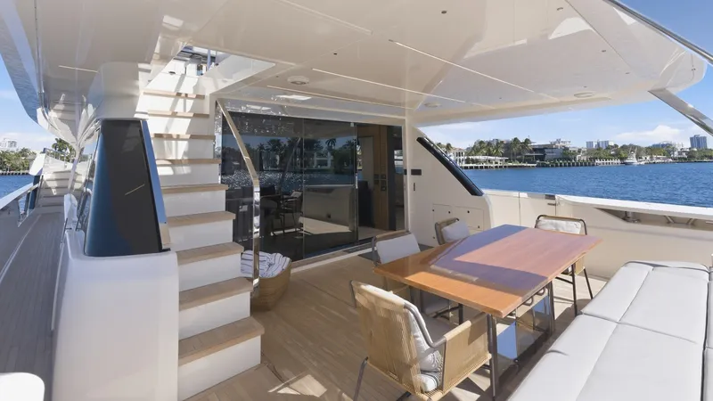 Slide: The Image of Ferretti 92 2018 - 17