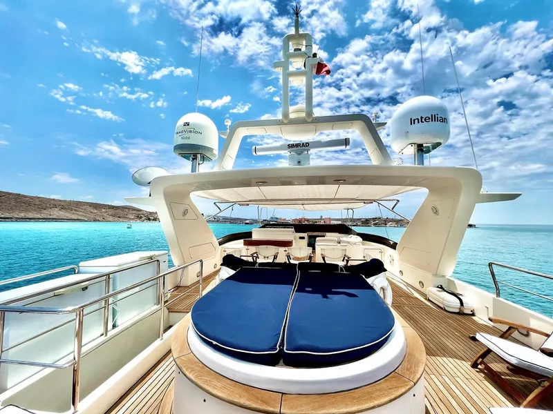 Slide: The Image of Azimut 100 1998 - 5