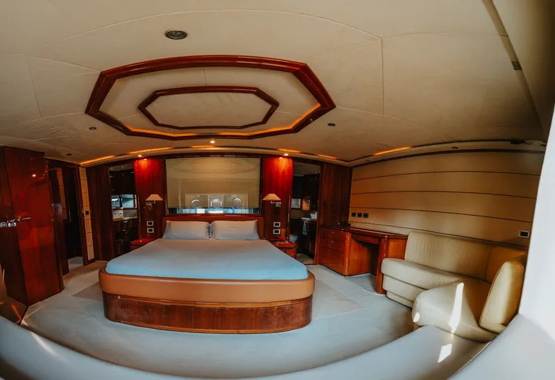 Slide: The Image of Ferretti 89 2006 - 14