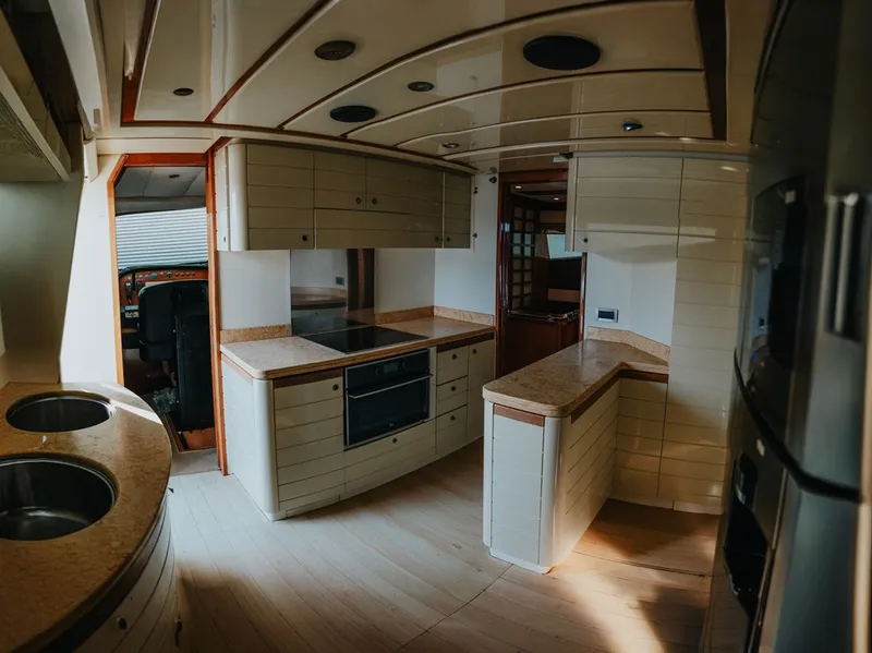 Slide: The Image of Ferretti 89 2006 - 13