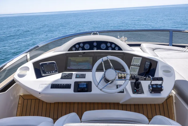 Slide: The Image of Sunseeker 88 2011 - 11