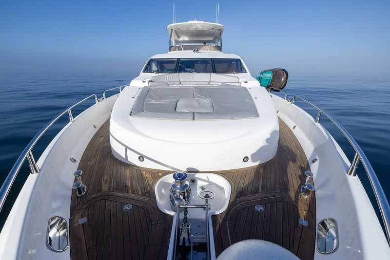 Slide: The Image of Sunseeker 88 2011 - 7