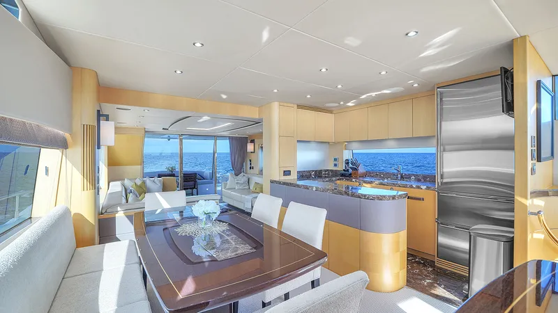 Slide: The Image of Sunseeker 75 2015 - 19