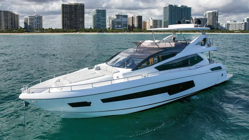 Slide: The Image of Sunseeker 75 2015 - 3