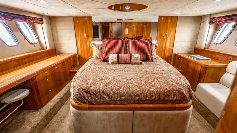 Slide: The Image of Sunseeker 62 2007 - 34