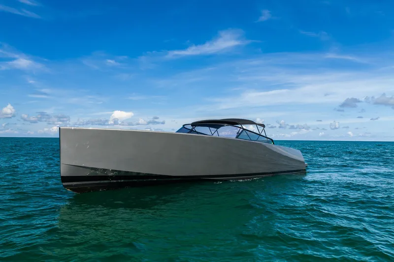 The Image of VanDutch 55 2015 - 0