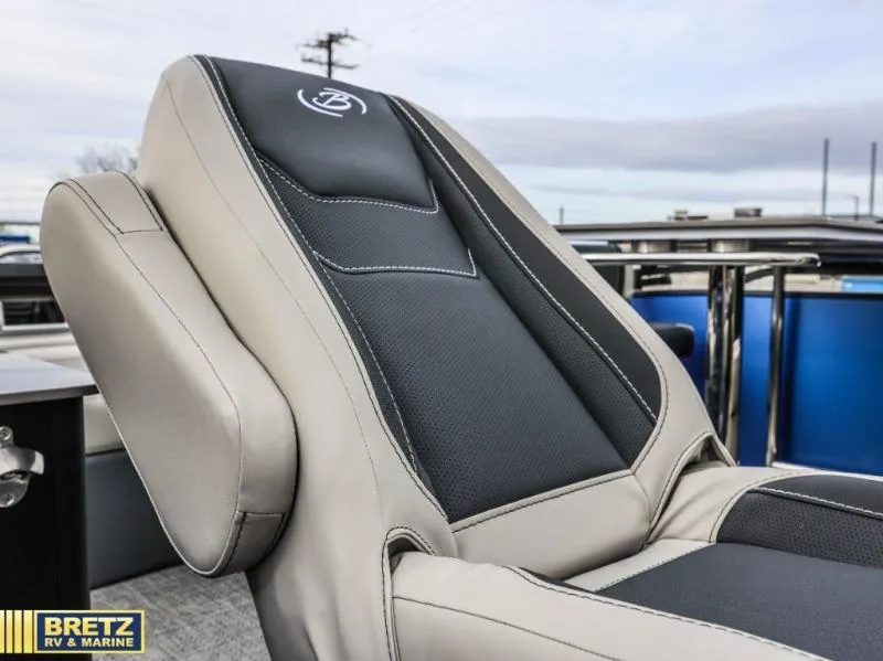 Slide: The Image of Barletta Boats C24UE 2026 - 19