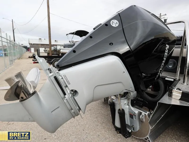 Slide: The Image of Barletta Boats C24UE 2026 - 14