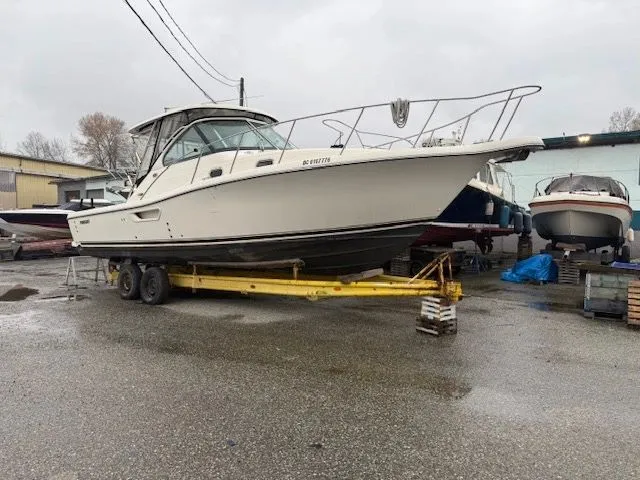 Slide: The Image of Pursuit 3100 Offshore 2005 - 18