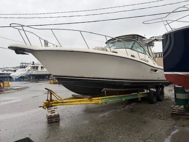 Slide: The Image of Pursuit 3100 Offshore 2005 - 17