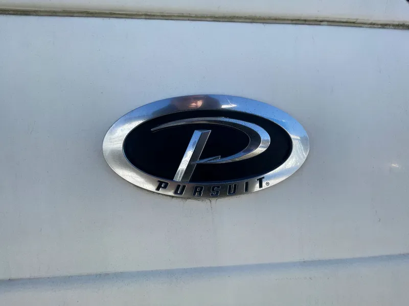 Slide: The Image of Pursuit 3100 Offshore 2005 - 12