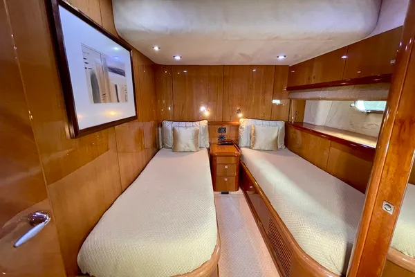 Slide: The Image of Sunseeker 82 2005 - 18