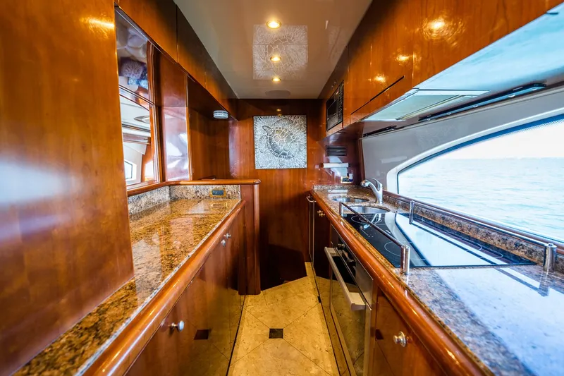 Slide: The Image of Azimut 79 2004 - 21