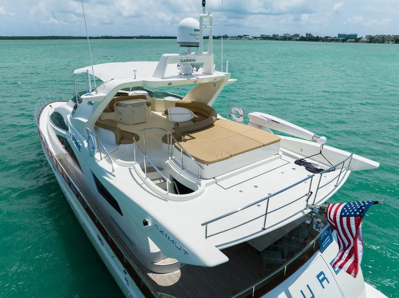 Slide: The Image of Azimut 79 2004 - 13