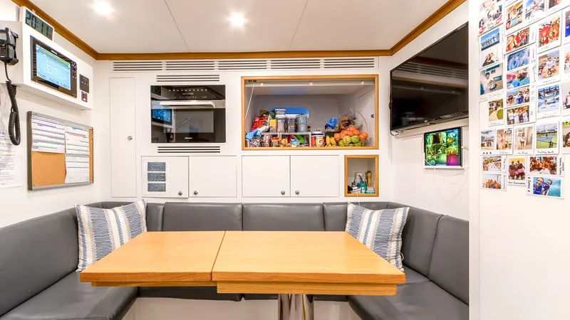 Slide: The Image of Benetti 121 2022 - 40