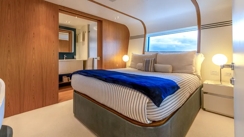 Slide: The Image of Benetti 121 2022 - 33