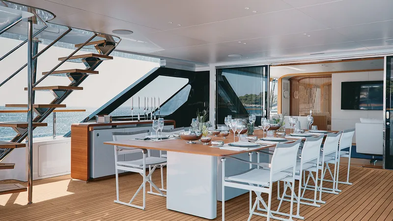 Slide: The Image of Benetti 121 2022 - 13