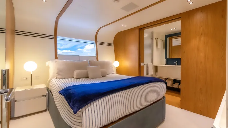 Slide: The Image of Benetti 121 2022 - 32