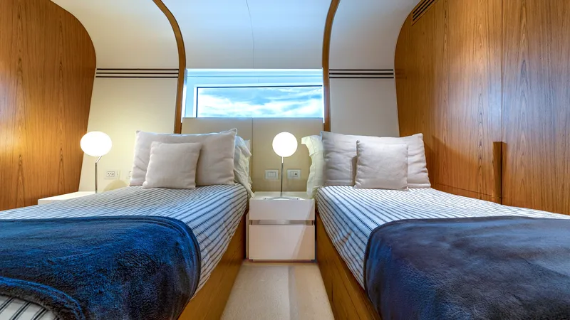 Slide: The Image of Benetti 121 2022 - 36