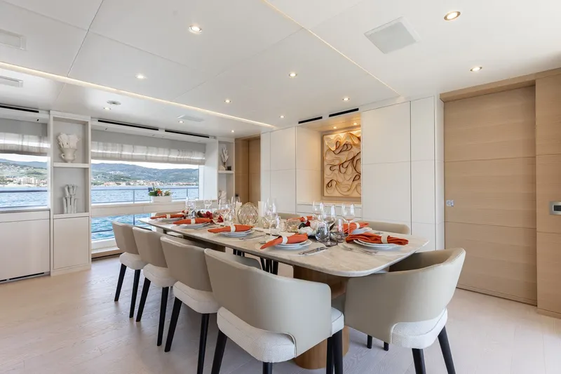 Slide: The Image of Benetti 132 2018 - 18