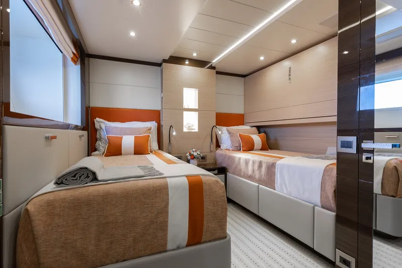 Slide: The Image of Benetti 132 2018 - 29