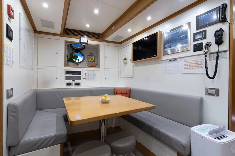 Slide: The Image of Benetti 132 2018 - 35