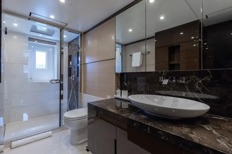 Slide: The Image of Benetti 132 2018 - 33