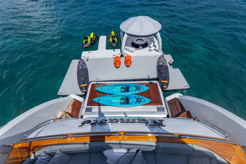 Slide: The Image of Benetti 121 2013 - 26